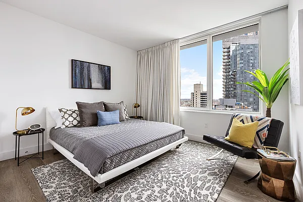 Sold by Compass | media 5