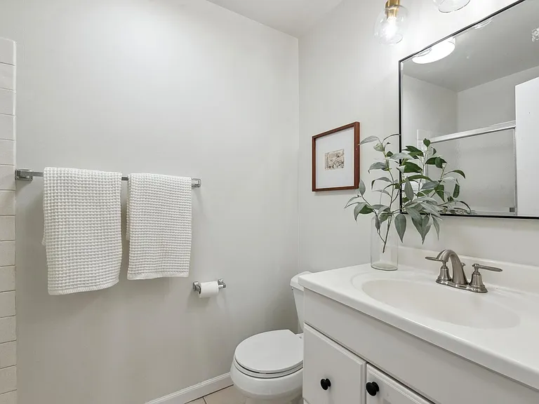 146 Ascot Ct #3 — Photo 17