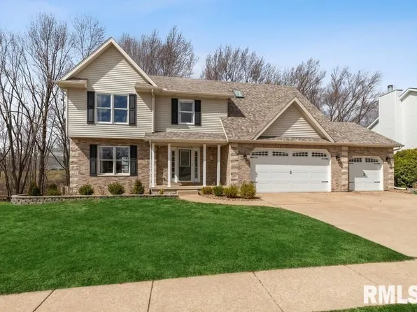 5940 Oakbrook Rd, Davenport, IA 52806