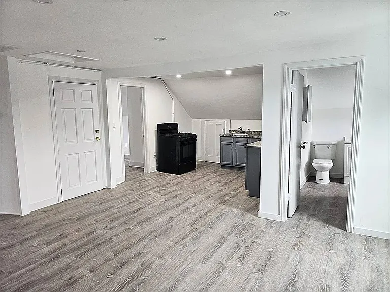 23 High St #2 — Photo 3