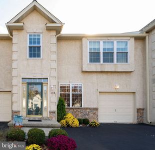 103 Castle Dr, North Wales, PA, 19454