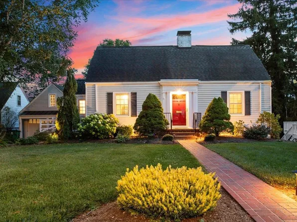 704 Preston Ave, Blacksburg, VA 24060