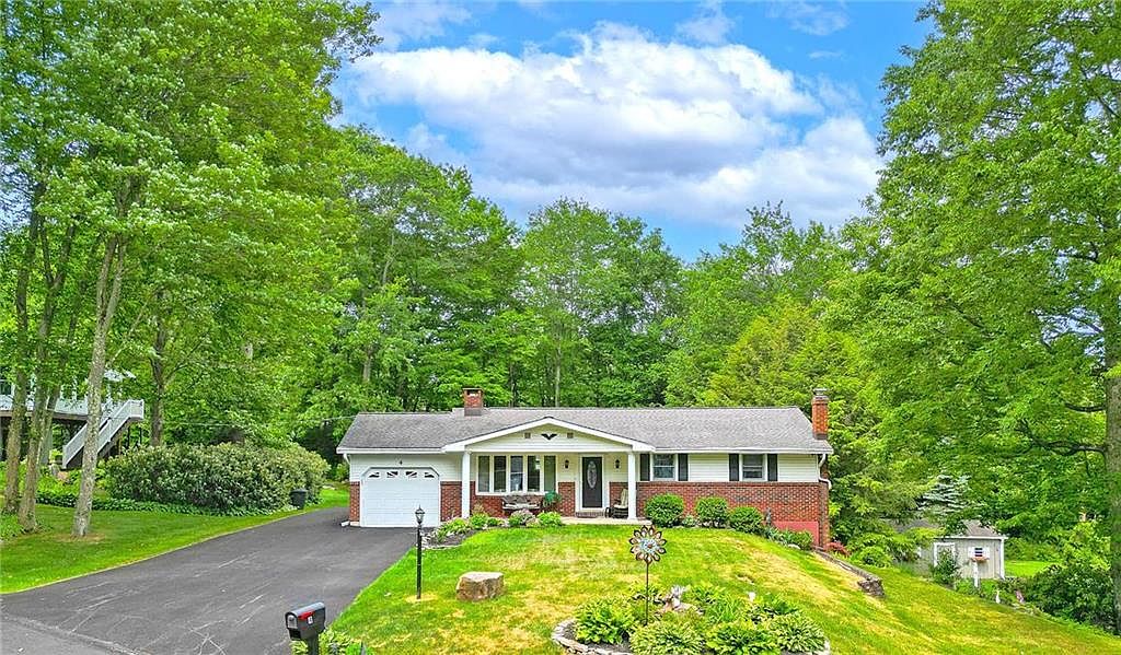 4 12th Ave, Nesquehoning, PA 18240 Zillow