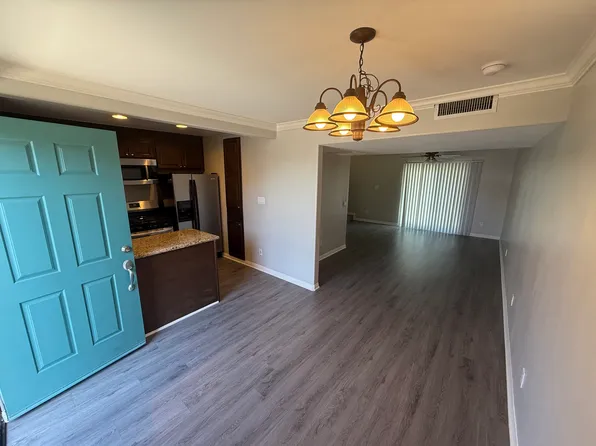 40245 Harris Ln Unit 104, Palm Desert, CA 92211