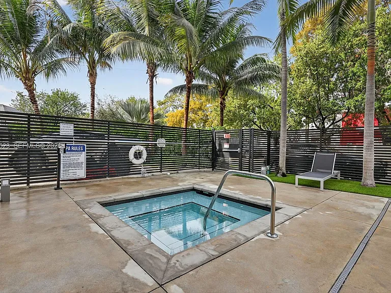 13800 Highland Dr #308 — Photo 33