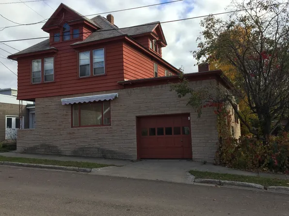 309 Dakota St, Hancock, MI 49930