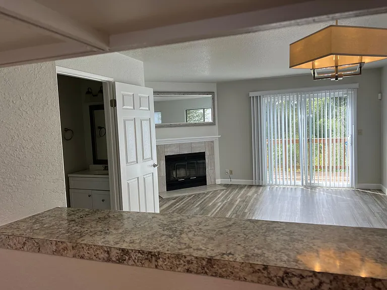 2524 Charlene Ln — Photo 5