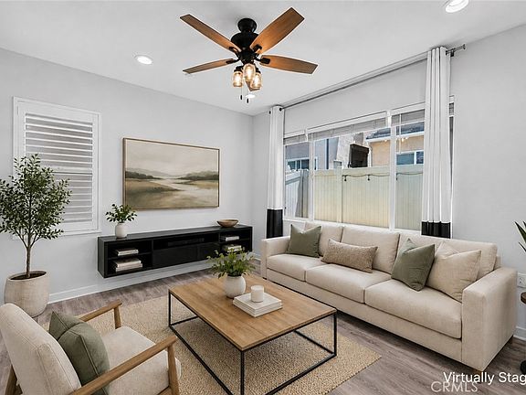 3rd image of 3827 Grant St #54