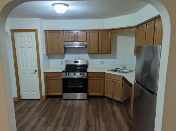 54 Hart Pl APT 7, Orchard Park, NY 14127