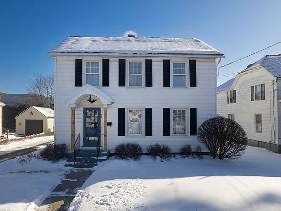 5th image of 98 Harrington Avenue