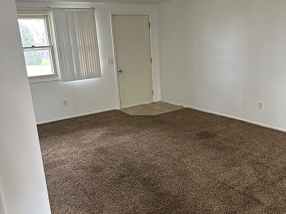 2nd image of 1627 Hartzell Rd