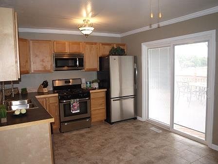 5th image of 604 Birchwood Dr