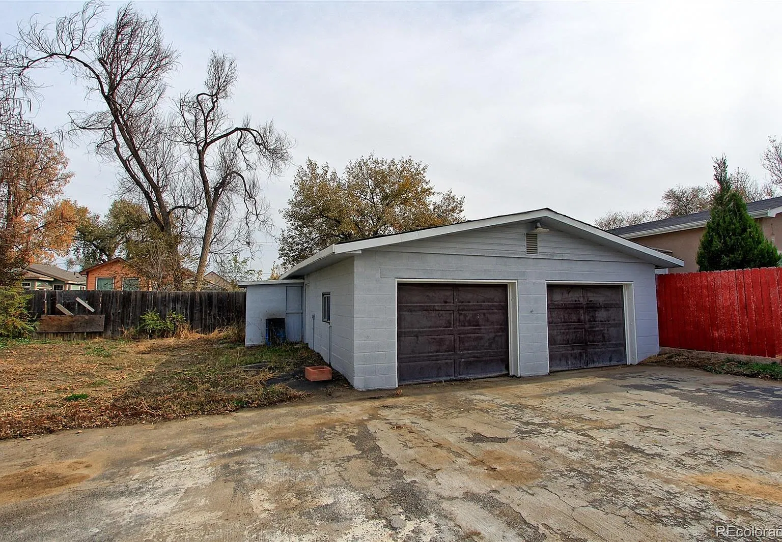 3 bed, 1041 sqft, $2,400 — Photo 2