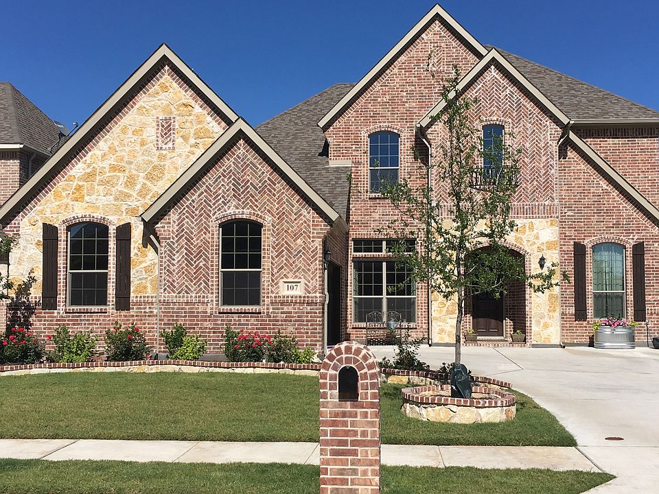 1st image of 107 Crestbrook Dr