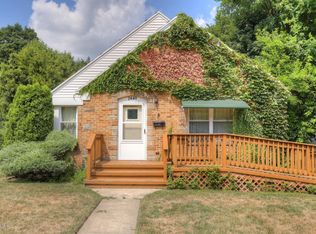 2449 Foster Ave NE, Grand Rapids, MI 49505