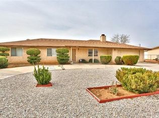 20957 Teton Rd, Apple Valley, CA 92308