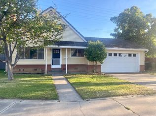 1906 Short Ave, Lodi, CA 95242