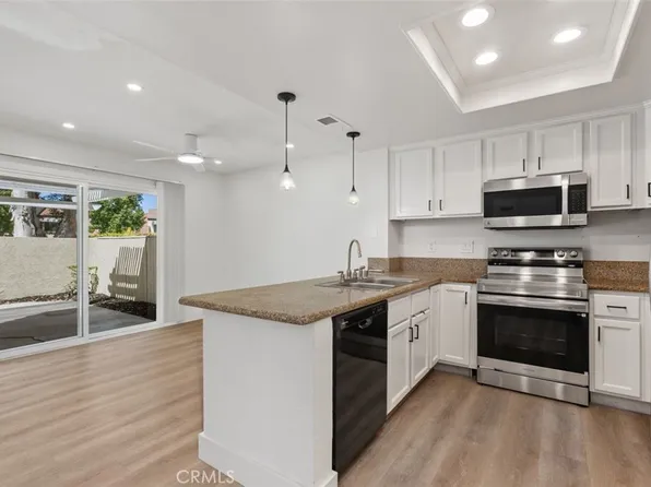 142 Stanford Ct #71, Irvine, CA 92612