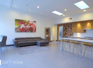 2935 Passmore Dr, Los Angeles, CA 90068
