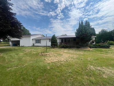 323 S Nellsville Rd, Houghton Lake, MI, 48629