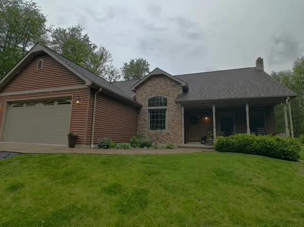 138 Knipple Rd, Mineral Point, PA 15942