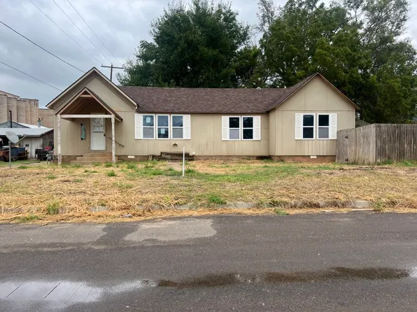 116 8th St, Alva, OK 73717