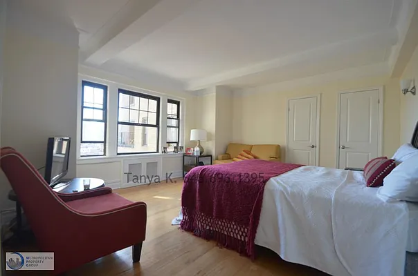 Rented by Metropolitan Property Group | media 18