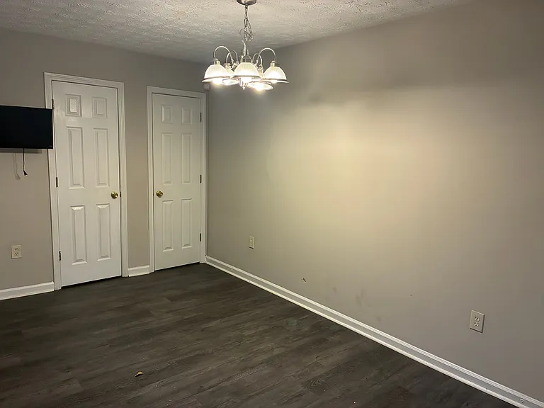 6433 Wellington Chase Ct — Photo 2