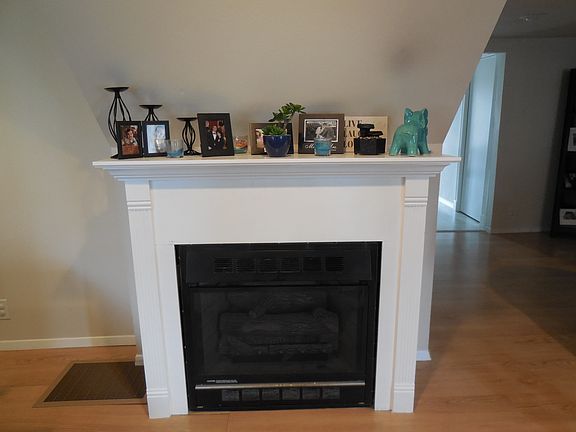 5th image of 3107 C St SE