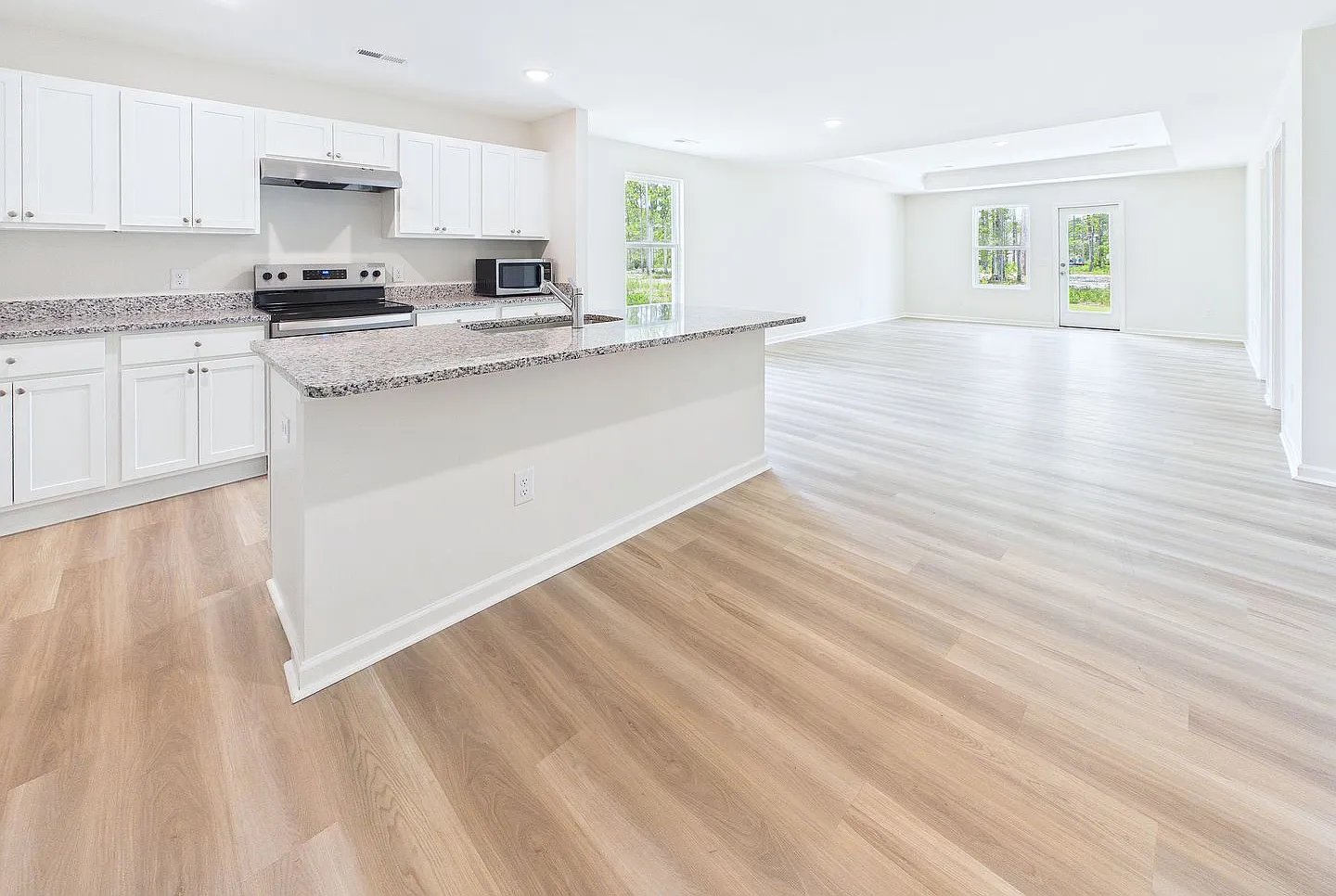 Brand New Single Family Home in Boiling Springs Lakes 3 bd/ 2 ba — Photo 4