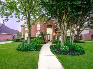 18806 Cypress Mountain Dr, Spring, TX 77388
