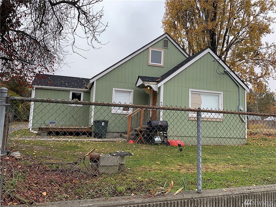1st image of 3590 E Portland Ave
