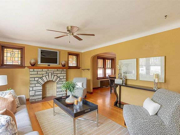 5th image of 5505 Walsh St