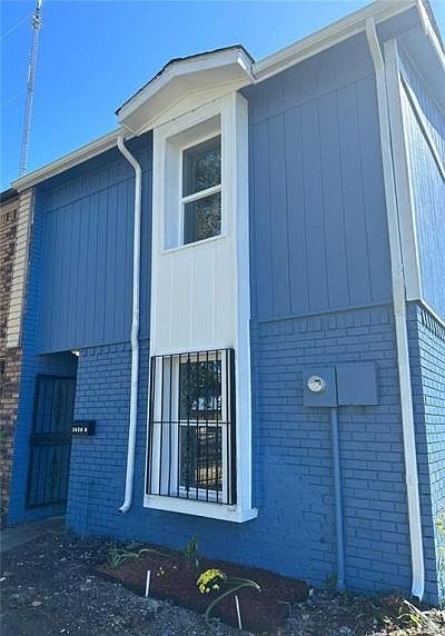 1st image of 1620A Gary Ln