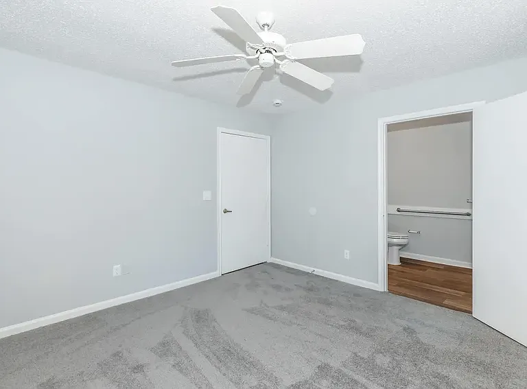 Centerville Pointe Apartments — Photo 19