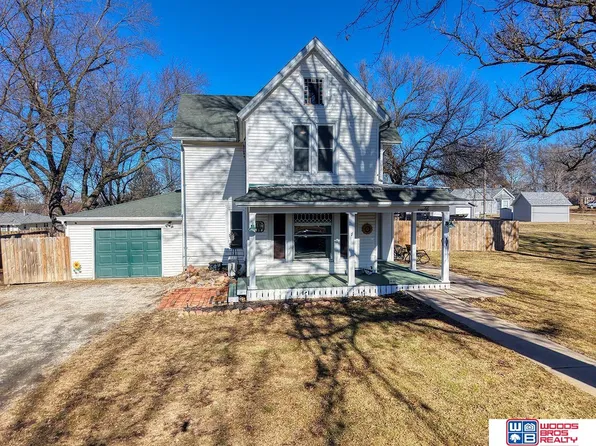 207 W Church St, Cook, NE 68329