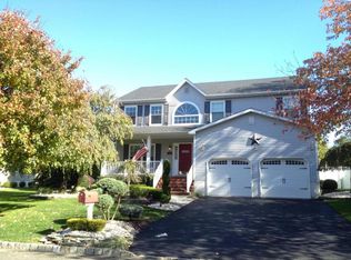 17 Harvard Dr, Tinton Falls, NJ 07724