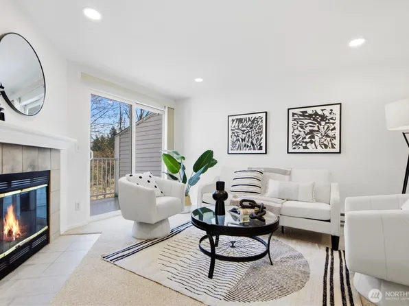 12740 NE 10th Place #E303, Bellevue, WA 98005