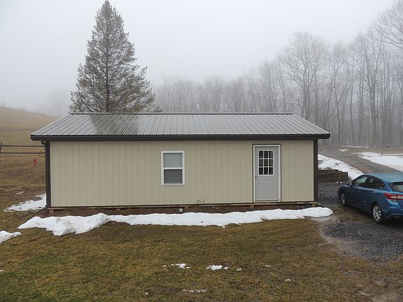 5th image of 216 Mountain Penny Ln