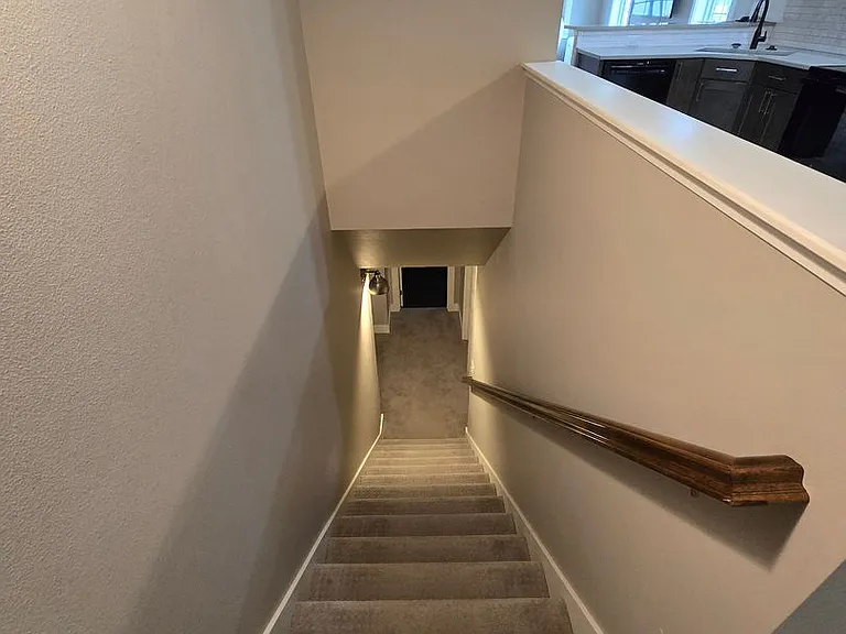 5247 Golden Hollow Rd — Photo 18