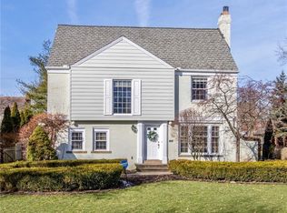 2402 Glendon Rd, University Heights, OH 44118