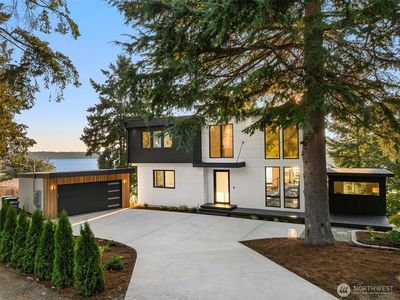 6815 Lake Washington Boulevard SE, Newcastle, WA, 98056