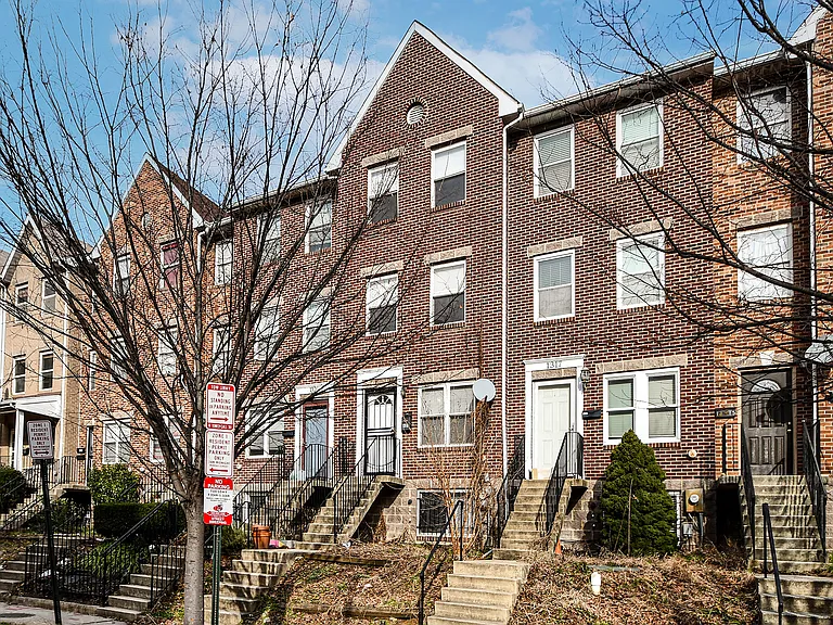 1319 Belmont St NW — Photo 29