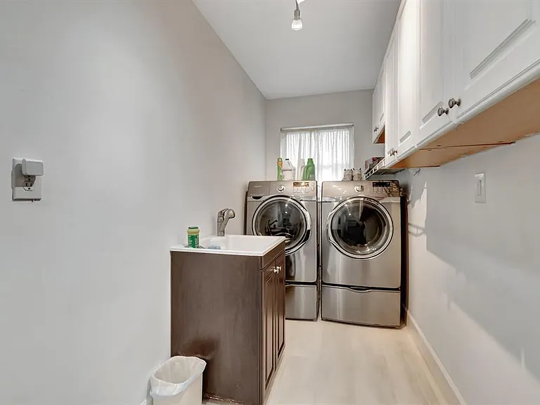 4450 NE 23rd Ave — Photo 25