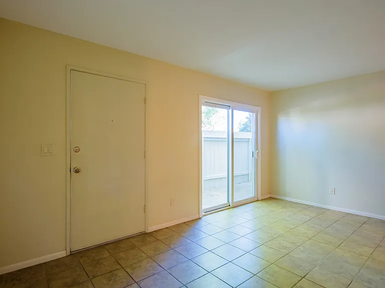 8067 Camino Kiosco — Photo 7