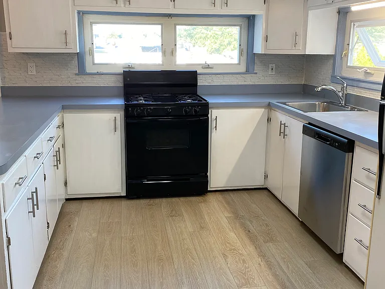 60 Washington St #1 — Photo 7