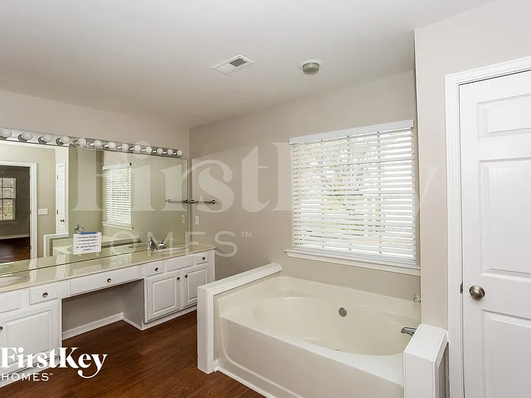 13214 Ballara Pl — Photo 11