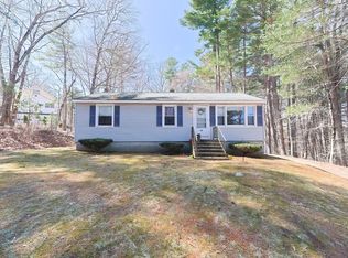 26 Huguenot Rd, Oxford, MA 01540