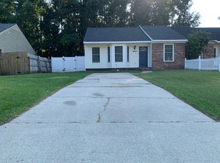 1937 Rolling Ridge Dr, Midway Park, NC 28544