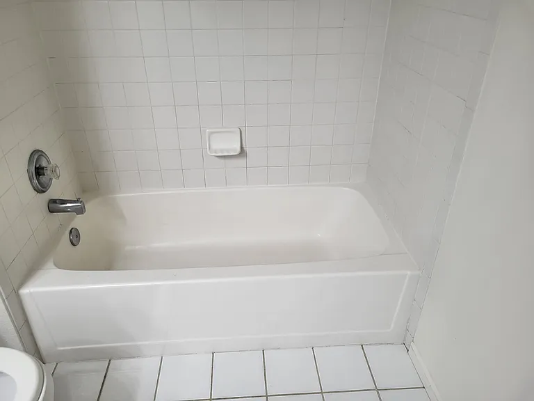 9418 Burgundy Cir — Photo 25